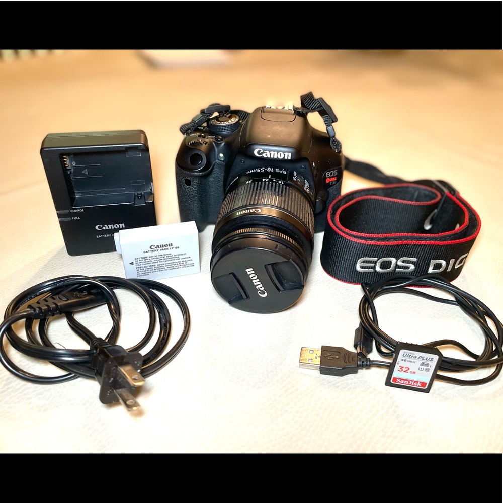 Canon EOS T3i Rebel with accessories
